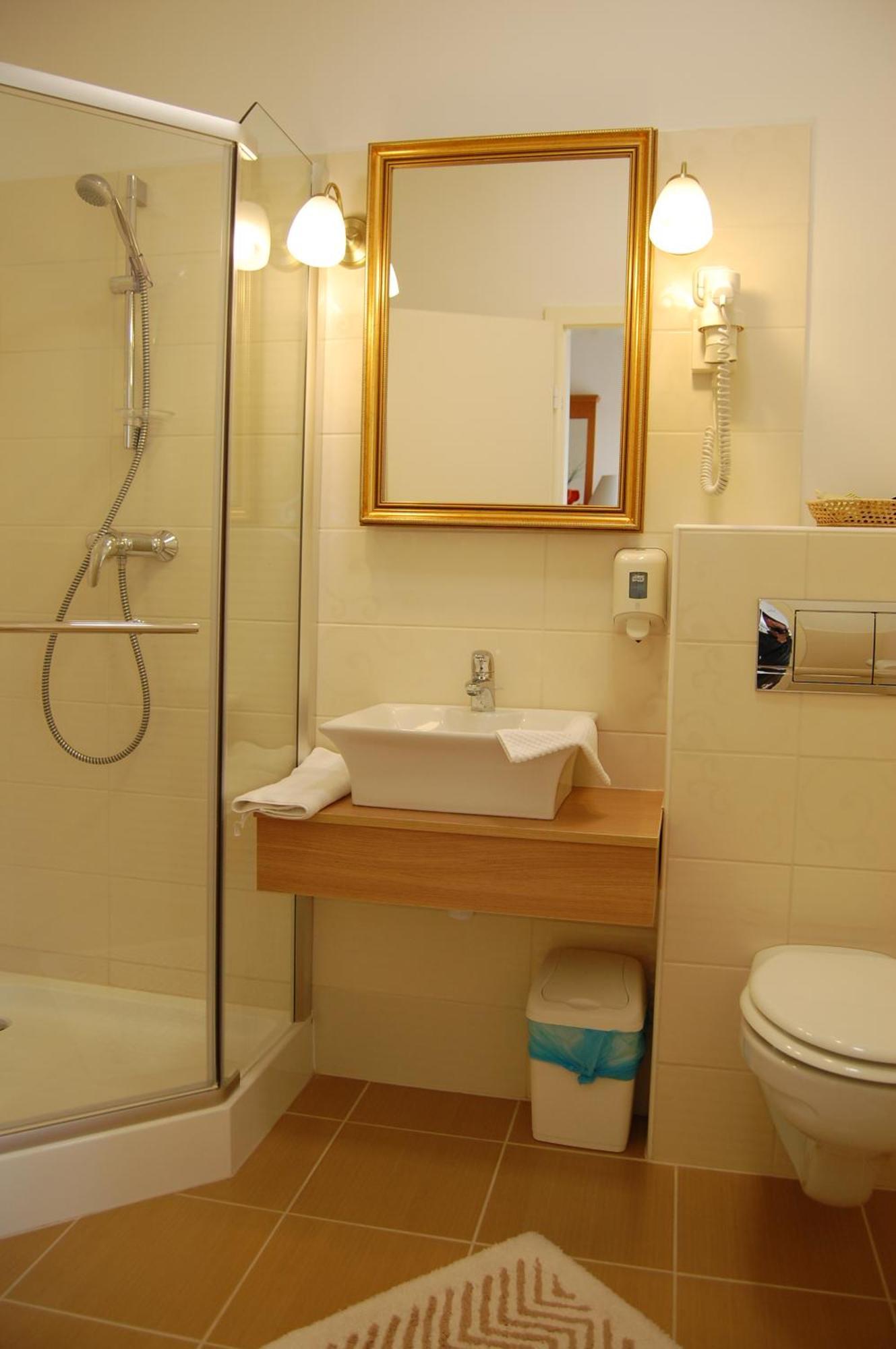 Hotel Forras โคมารม ห้อง รูปภาพ
