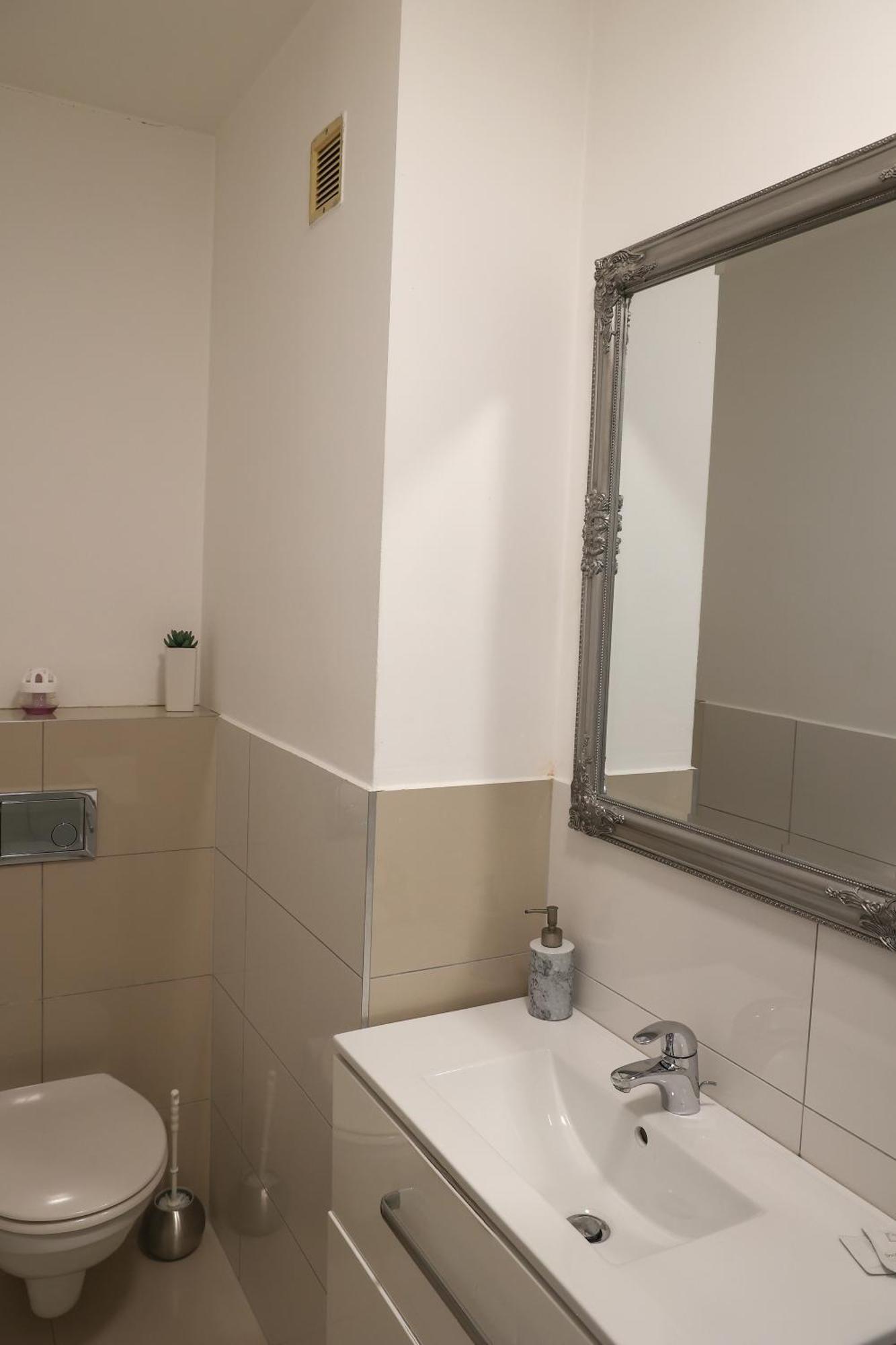 Hotel Forras โคมารม ห้อง รูปภาพ